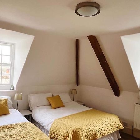 4 Bed Loft Apartment Overlooking Historic Town Trowbridge Exteriör bild